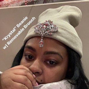 Krystal Beanie w| Removable Brooch